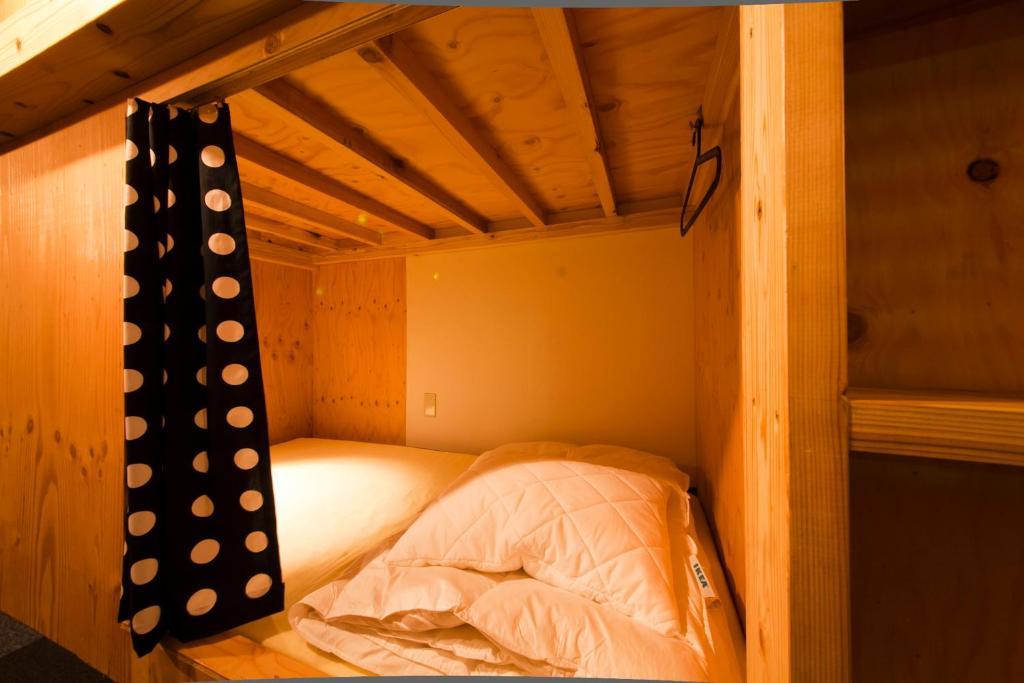 Hakata Gofukumachi Hostel Takataniya فوكوكا الغرفة الصورة